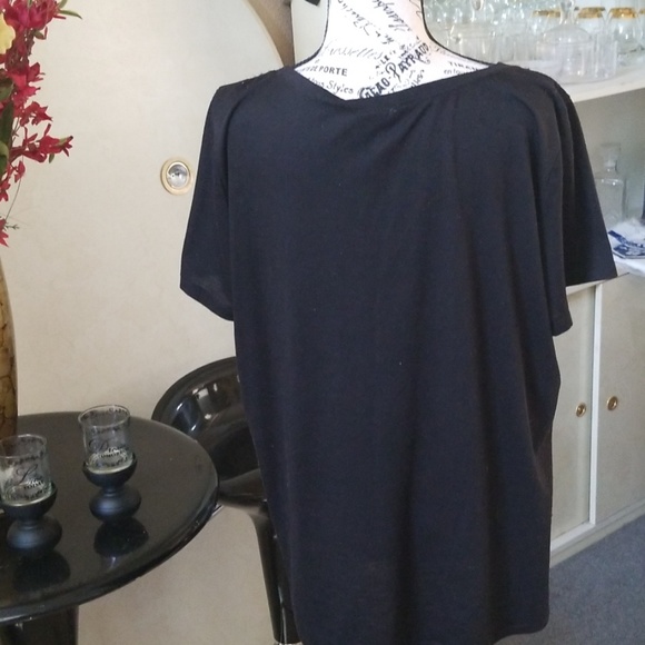 💚💚💚Torrid Black shirt - Picture 3 of 7